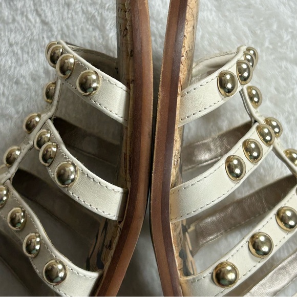 Sam Edelman Women's Gold Studded Cream Leather Strap Sandals Size 7.5 - Picture 7 of 11
